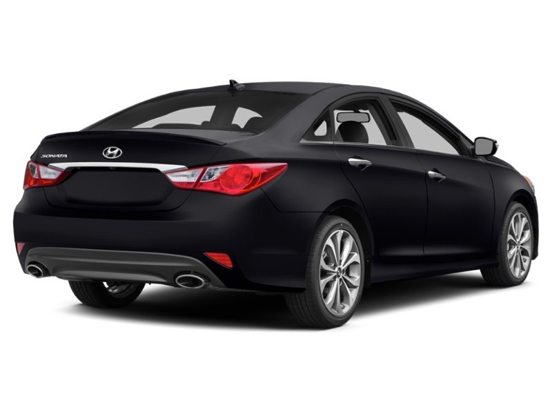 2014 Hyundai Sonata 4dr Sdn 2.4L Auto GLS Exterior Shot 2