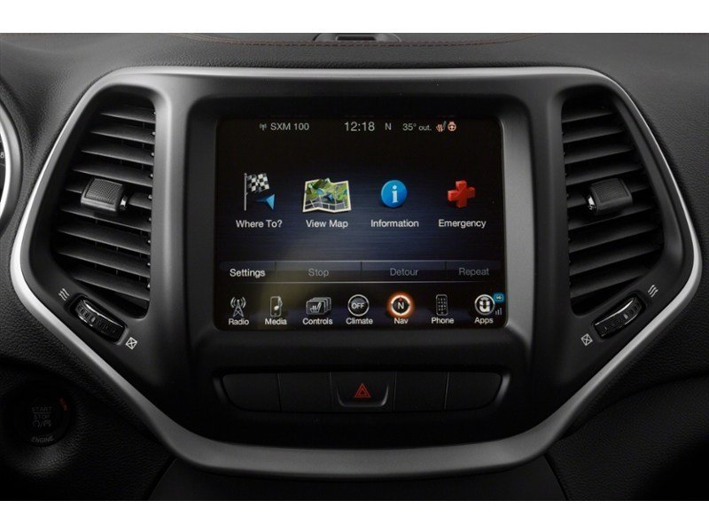 2017 Jeep Cherokee 4WD 4dr Trailhawk Interior Shot 2