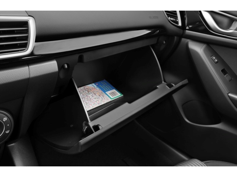 2014 Mazda Mazda3 4dr Sdn Auto GS-SKY Interior Shot 4