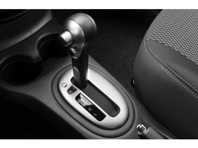 2014 Nissan Versa Note 5dr HB Auto 1.6 S Exterior Shot 12
