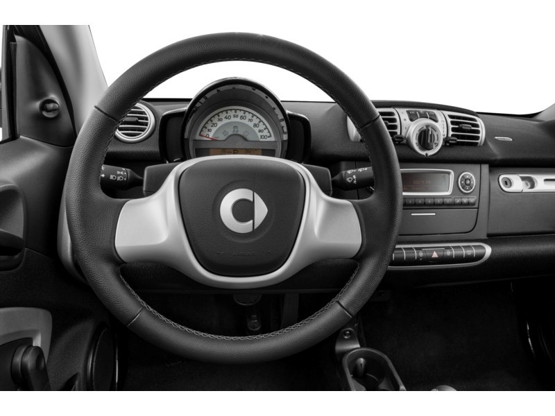 2015 smart fortwo 2dr Cpe Pure Interior Shot 3