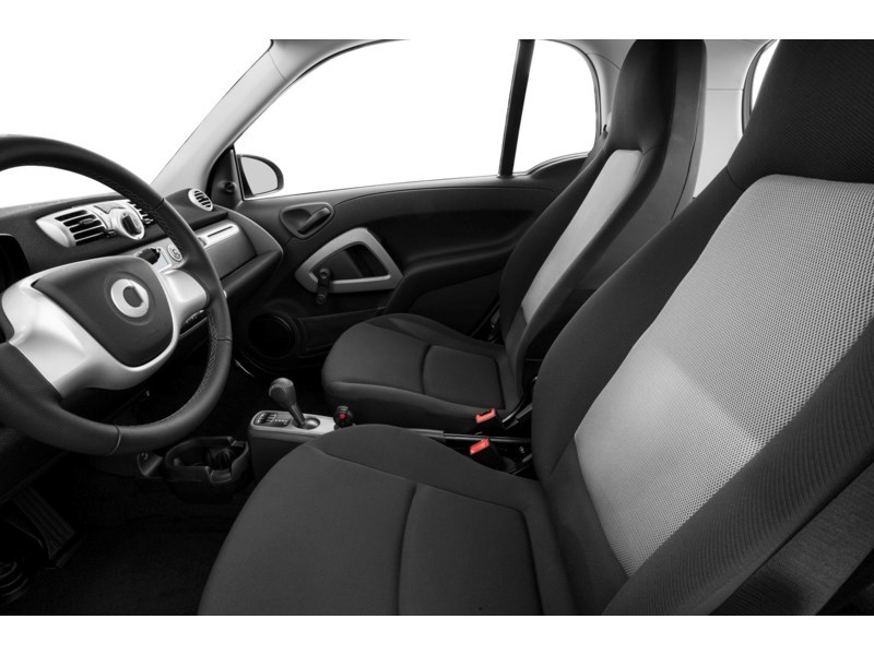 2015 smart fortwo 2dr Cpe Pure Interior Shot 5