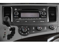2014 Toyota Sienna 5dr LE 8-Pass FWD Interior Shot 1