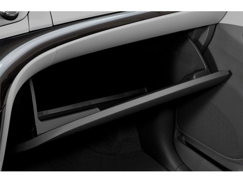 2014 Toyota Sienna 5dr LE 8-Pass FWD Interior Shot 3