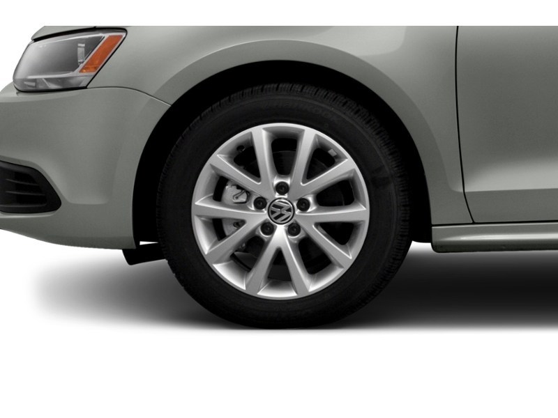 2014 Volkswagen Jetta 4dr 1.8 TSI Man Comfortline Exterior Shot 5
