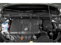 2014 Volkswagen Jetta 4dr 1.8 TSI Man Comfortline Exterior Shot 3