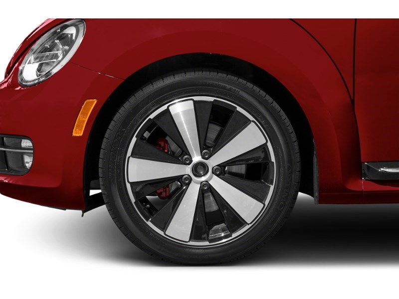 2015 Volkswagen The Beetle 2dr Conv 1.8 TSI Auto Comfortline Exterior Shot 5