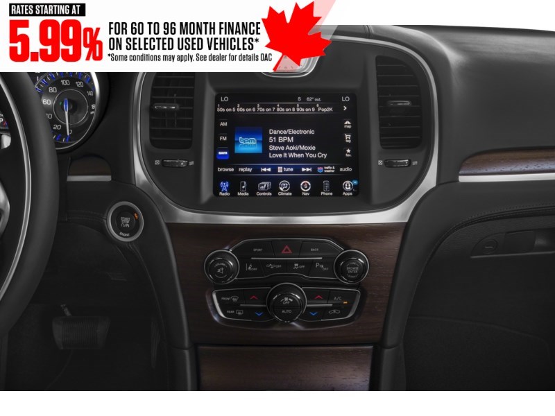 2016 Chrysler 300C 4dr Sdn 300C Platinum RWD Interior Shot 2