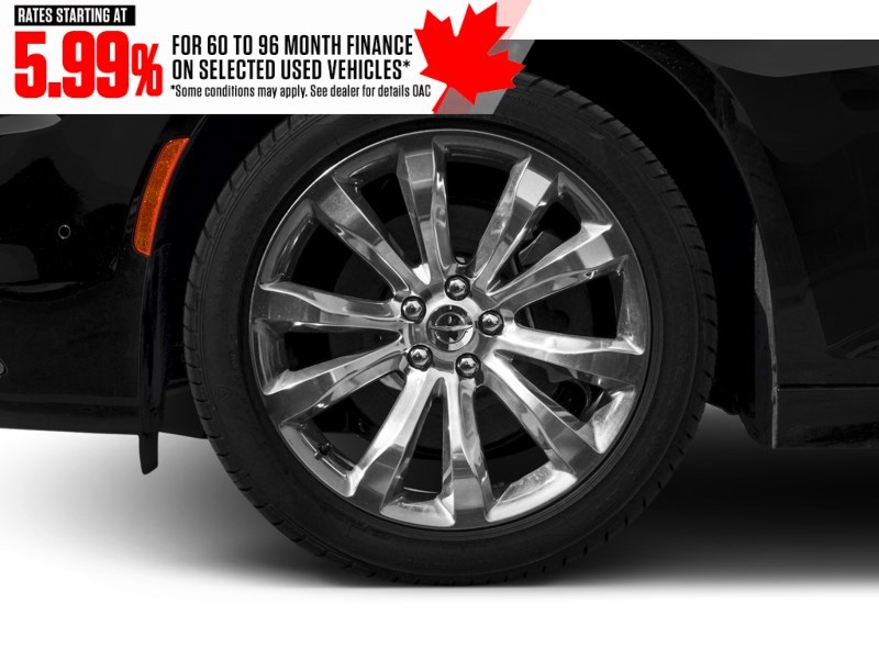 2016 Chrysler 300C 4dr Sdn 300C Platinum RWD Exterior Shot 5