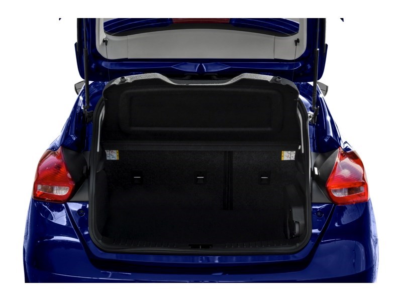 2018 Ford Focus SEL Hatch Exterior Shot 4