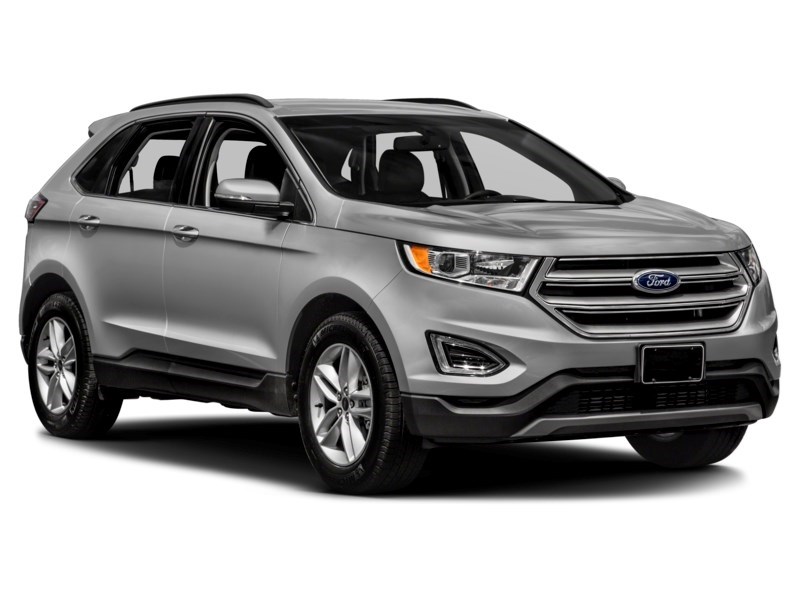 2016 Ford Edge 4dr Titanium AWD Exterior Shot 9