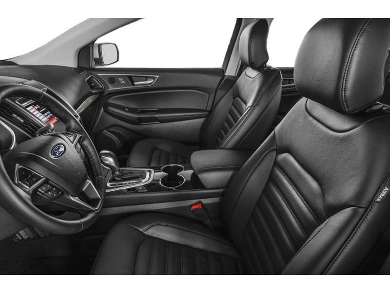 2017 Ford Edge 4dr Titanium AWD Interior Shot 5