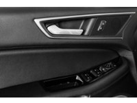 2017 Ford Edge 4dr Titanium AWD Exterior Shot 15