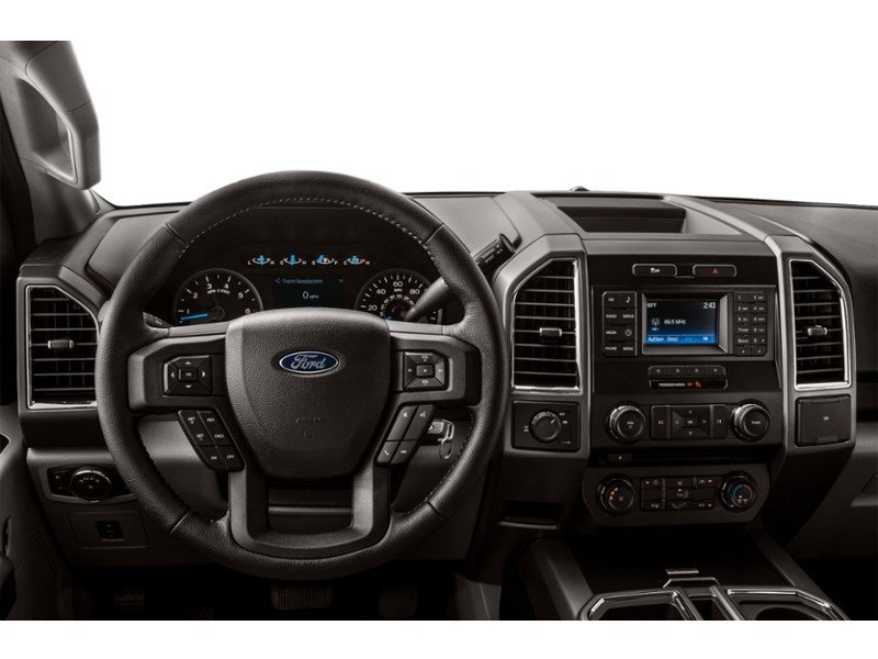 2016 Ford F-150 4WD SuperCrew 145" XLT Interior Shot 3