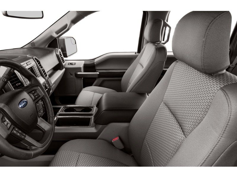 2016 Ford F-150 4WD SuperCrew 145" XLT Interior Shot 5
