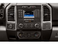 2016 Ford F-150 4WD SuperCrew 145" XLT Interior Shot 2
