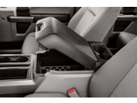 2016 Ford F-150 4WD SuperCrew 145" XLT Interior Shot 8