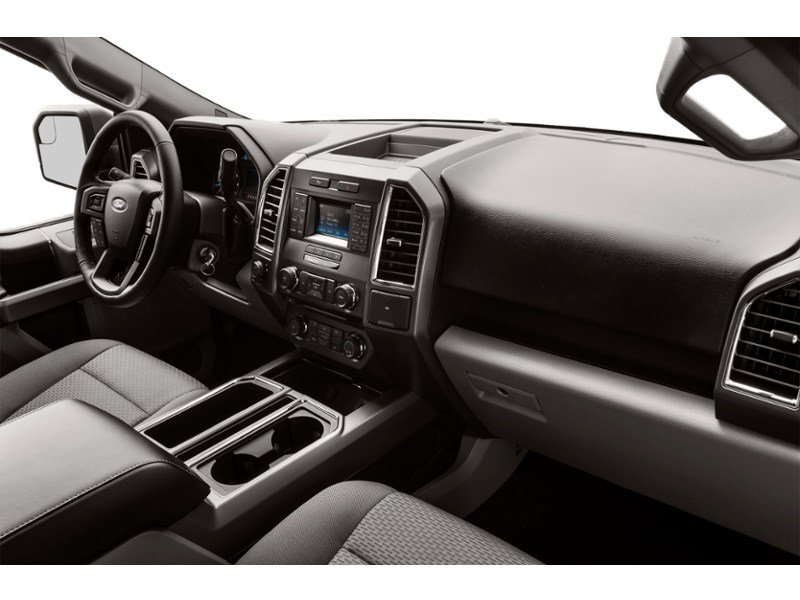 2016 Ford F-150 4WD SuperCrew 145" XLT Interior Shot 1