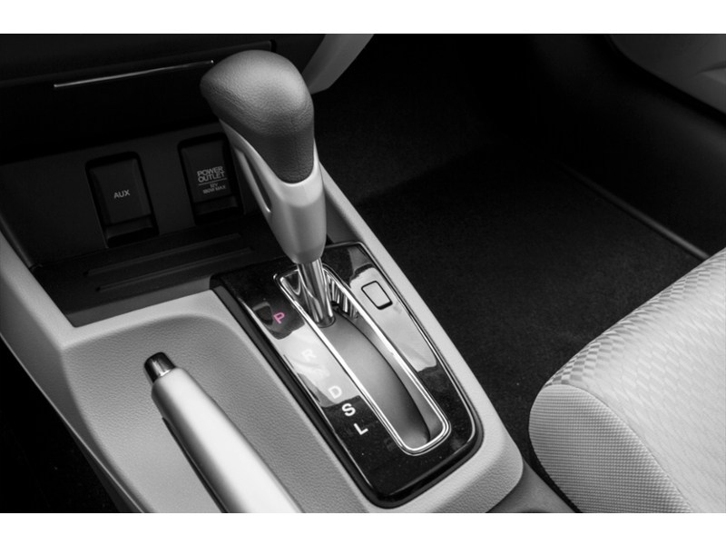 2015 Honda Civic 4dr Auto LX Exterior Shot 9