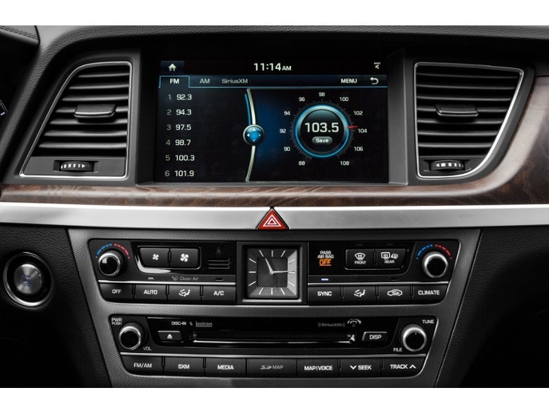 2016 Hyundai Genesis 3.8 Luxury Interior Shot 2