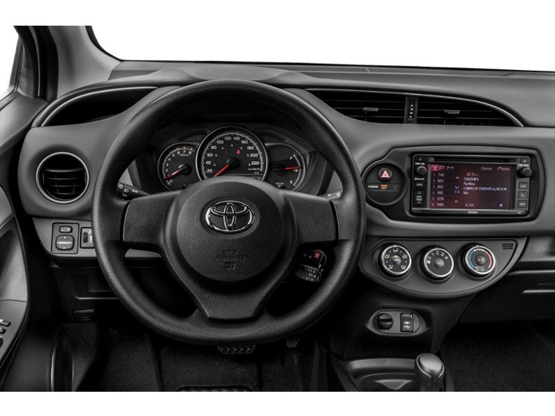 2015 Toyota Yaris 5dr HB Auto LE Interior Shot 3