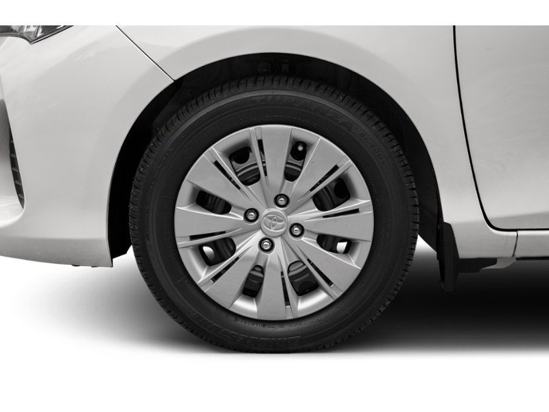 2015 Toyota Yaris 5dr HB Auto LE Exterior Shot 5
