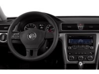 2015 Volkswagen Passat 2.0 TDI Trendline (DSG) Interior Shot 2