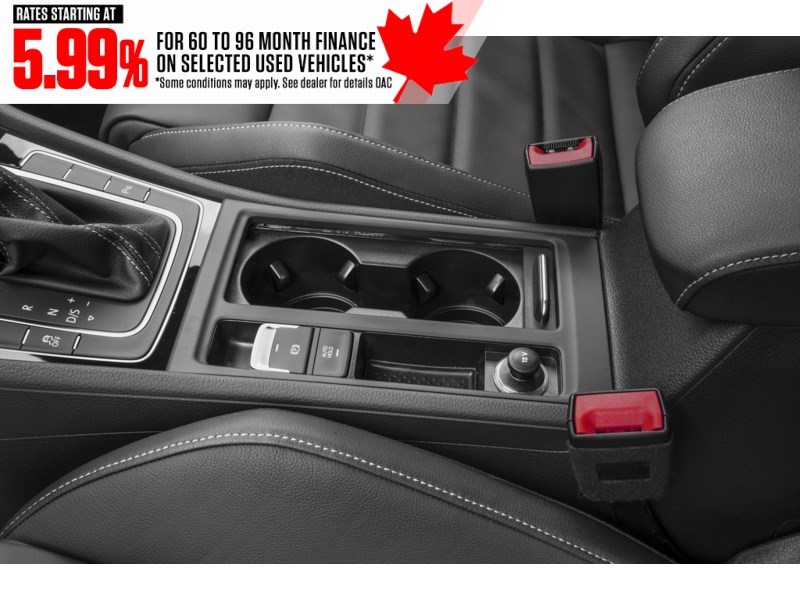 2017 Volkswagen Golf R 5dr HB Man Interior Shot 8