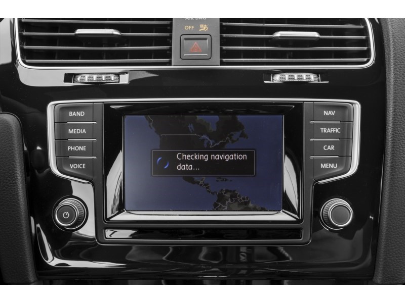 2017 Volkswagen Golf R 5dr HB DSG Interior Shot 9