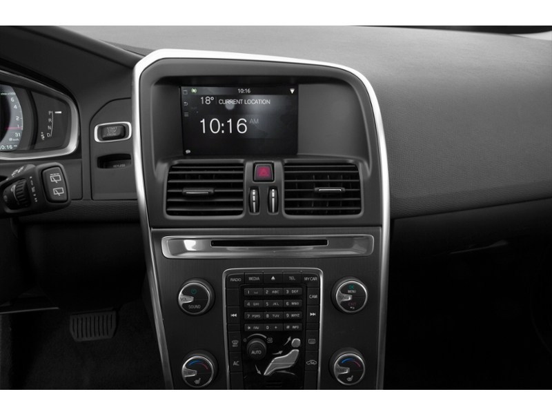2015.5 Volvo XC60 2015.5 FWD 5dr T5 Drive-E Premier Interior Shot 2