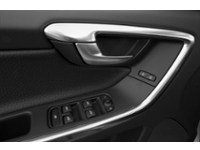 2015.5 Volvo XC60 2015.5 FWD 5dr T5 Drive-E Premier Exterior Shot 11
