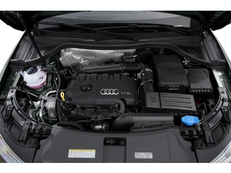 2018 Audi Q3 2.0 TFSI quattro Progressiv Tiptronic Exterior Shot 3