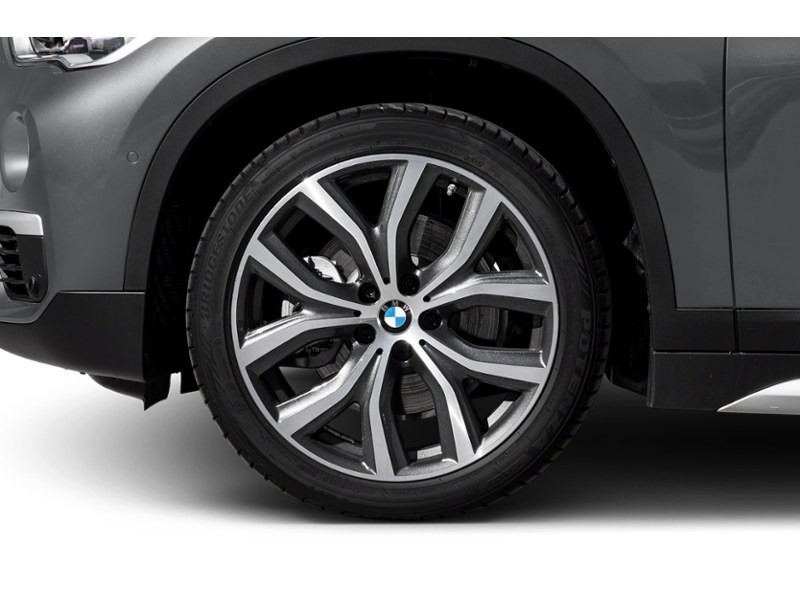 2018 BMW X1 xDrive28i Exterior Shot 5