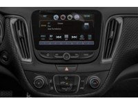 2017 Chevrolet Malibu 4dr Sdn LT w/1LT Interior Shot 2