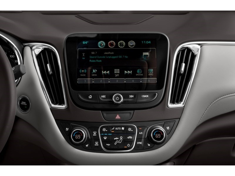 2017 Chevrolet Malibu 4dr Sdn Premier w/2LZ Interior Shot 2