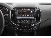 2018 Chevrolet Cruze 4dr Sdn 1.4L Premier w/1SF Interior Shot 2