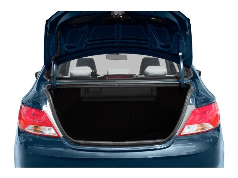 2017 Hyundai Accent 4dr Sdn Auto GL Exterior Shot 4