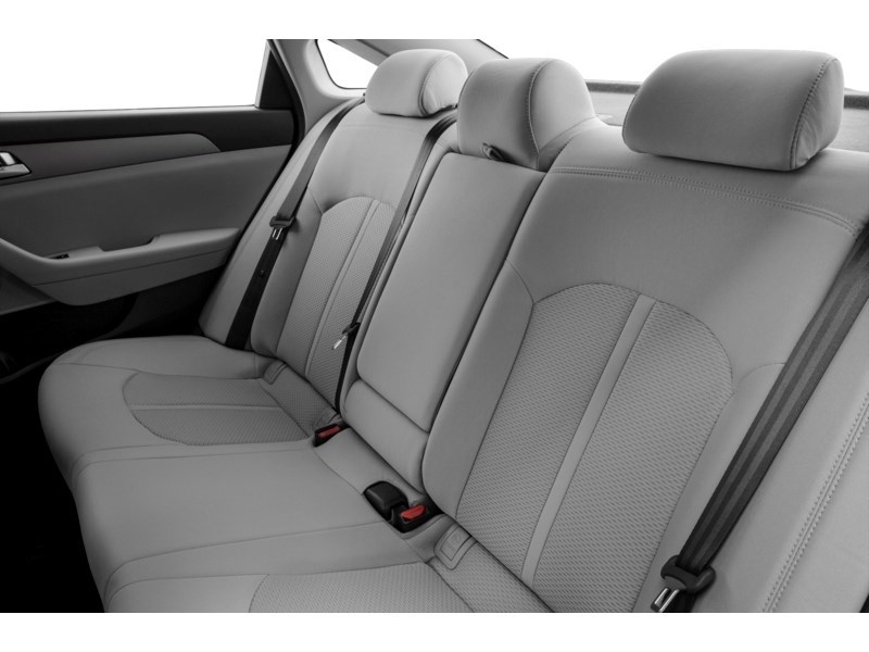 2015 Hyundai Sonata 4dr Sdn 2.4L Auto GLS Interior Shot 5