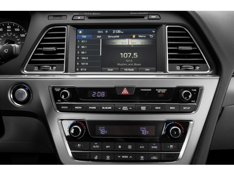 2016 Hyundai Sonata 4dr Sdn 2.4L Auto Limited Interior Shot 2