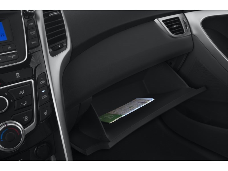 2016 Hyundai Elantra GT 5dr HB Auto GL Interior Shot 3