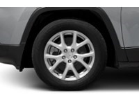 2014 Jeep Cherokee 4WD 4dr Sport Exterior Shot 5