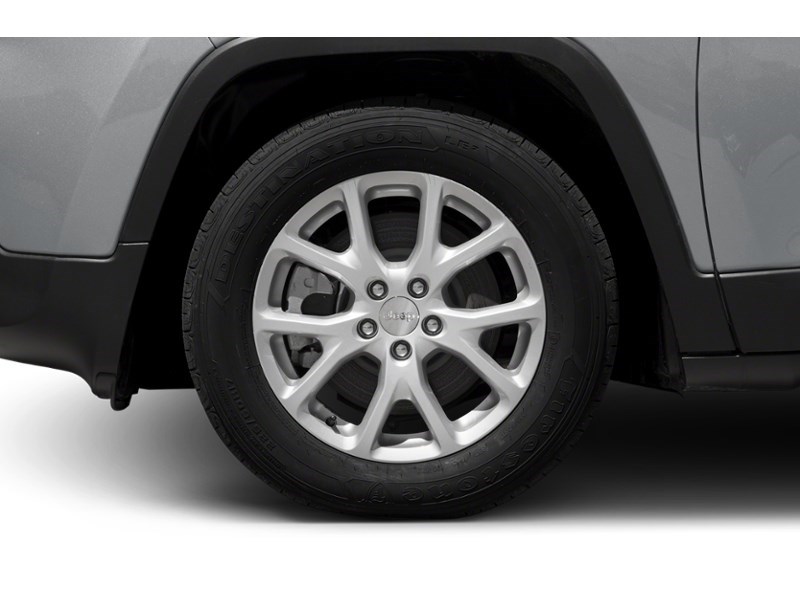 2014 Jeep Cherokee 4WD 4dr Sport Exterior Shot 5