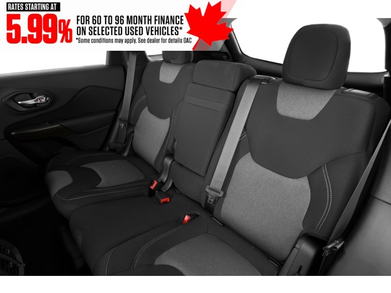 2017 Jeep Cherokee 4WD 4dr Altitude Interior Shot 5