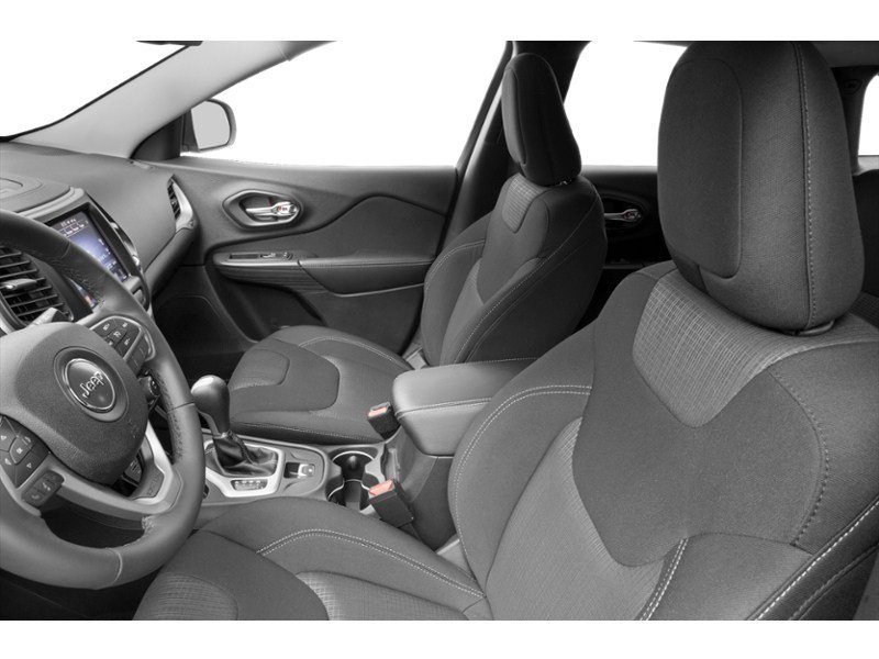 2015 Jeep Cherokee FWD 4dr North Interior Shot 4