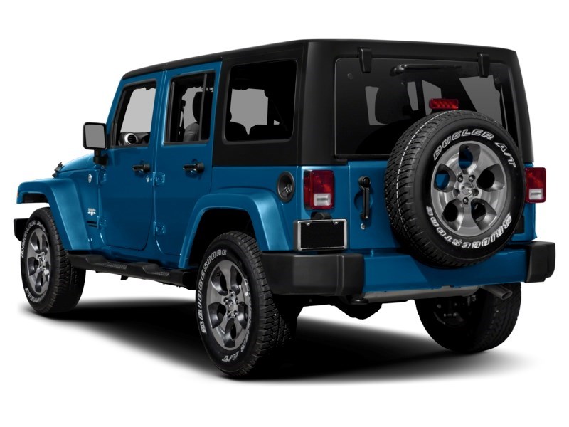 2015 Jeep Wrangler Unlimited Sahara Exterior Shot 10