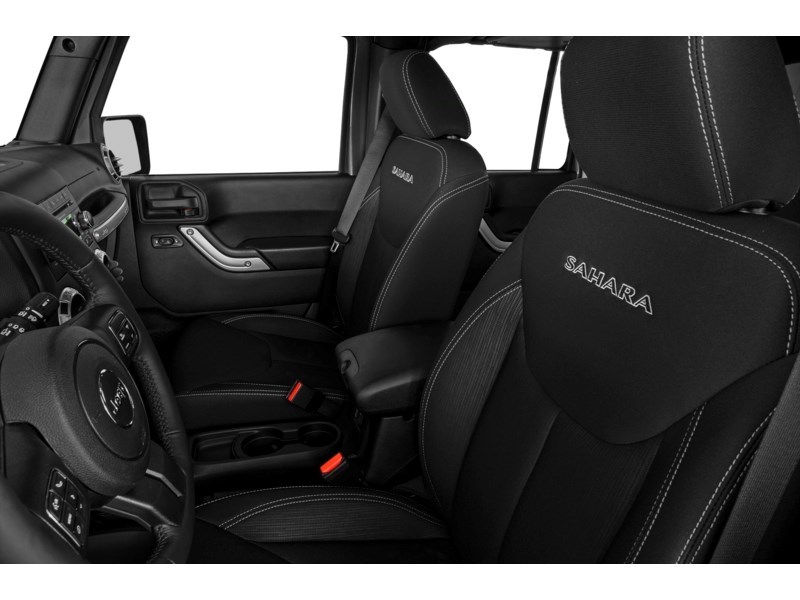 2015 Jeep Wrangler Unlimited Sahara Interior Shot 4