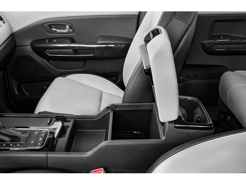 2015 Kia Sedona 4dr Wgn SXL Interior Shot 7