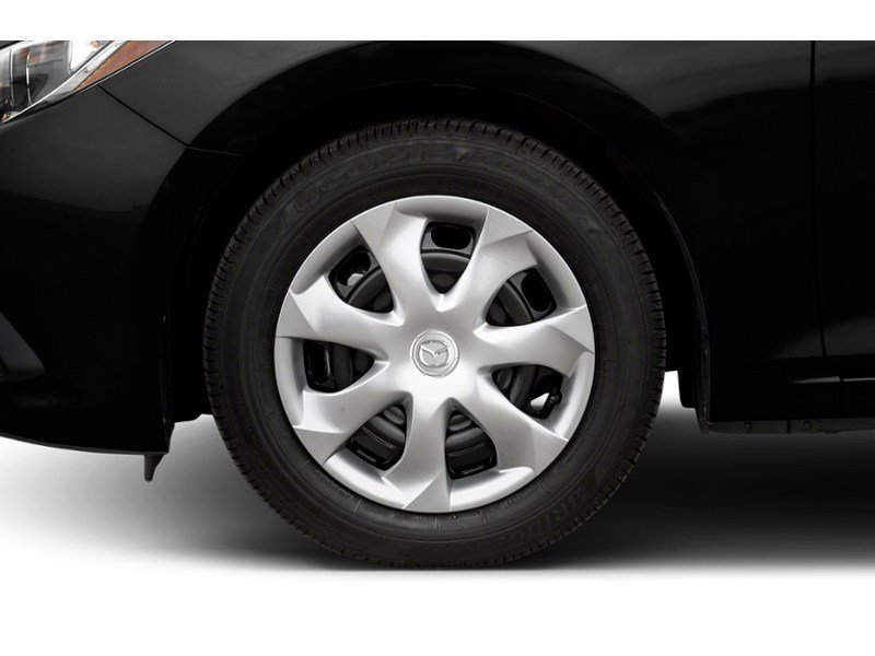 2016 Mazda Mazda3 GX (M6) Exterior Shot 5