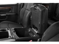 2018 RAM 2500 Laramie 4x4 Mega Cab 6'4" Box Interior Shot 7