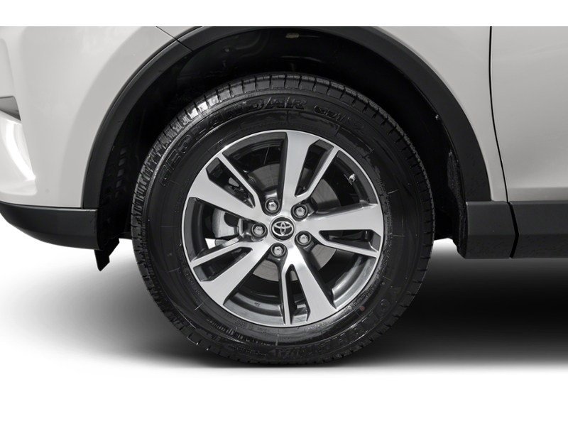 2017 Toyota RAV4 FWD 4dr XLE Exterior Shot 4